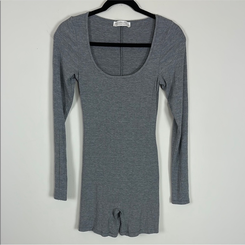 Abercrombie & Fitch Gray Long Sleeve Pajama Romper